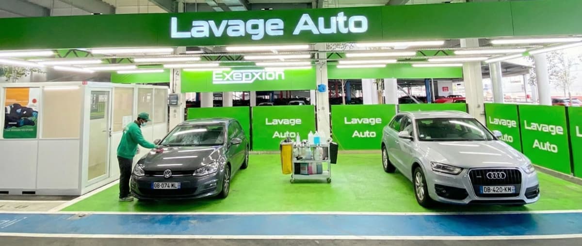 Centre de nettoyage voiture Lavage auto Rosny-sous-Bois - Westfield Rosny 2 à Rosny-sous-Bois - À la main